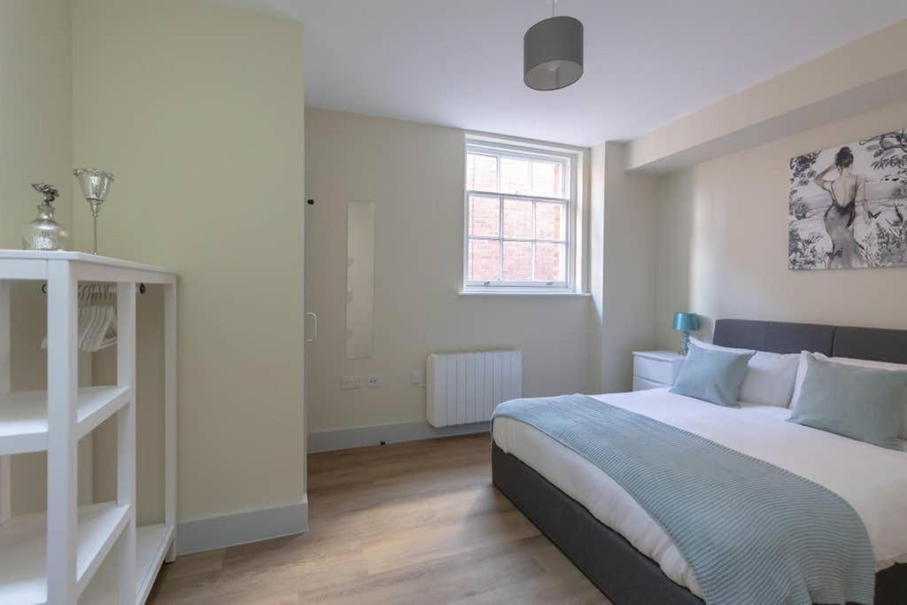 Hereford City Centre - Apartment 4, Isabella House - Modern Apartment In The Heart Of The City - Sleeps 4 Guests - Hosted By Rentmyhouse Εξωτερικό φωτογραφία