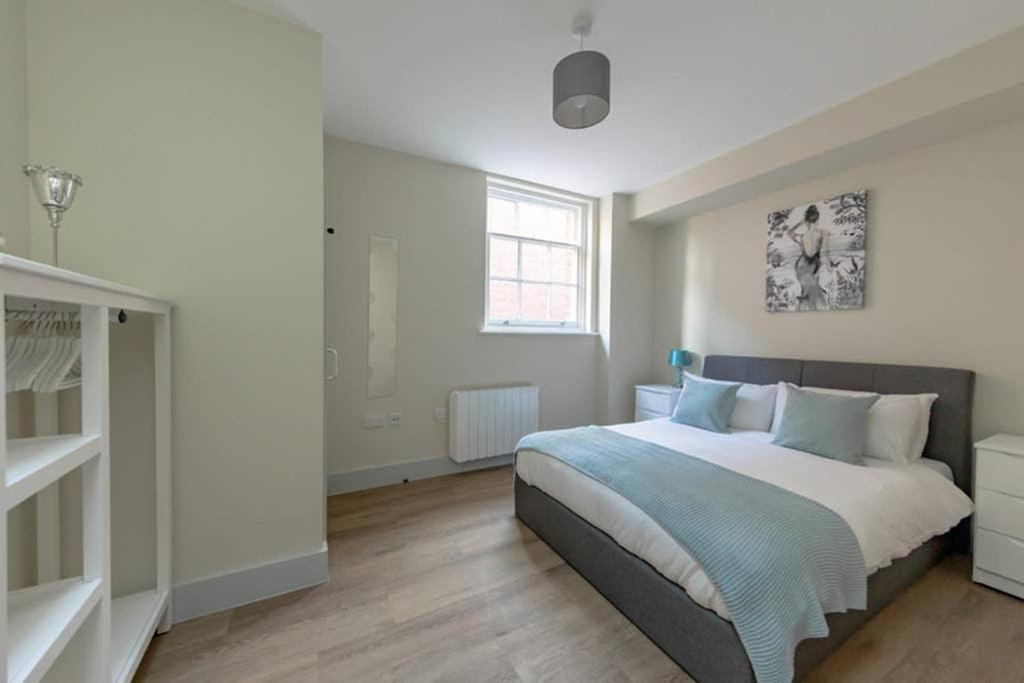 Hereford City Centre - Apartment 4, Isabella House - Modern Apartment In The Heart Of The City - Sleeps 4 Guests - Hosted By Rentmyhouse Εξωτερικό φωτογραφία
